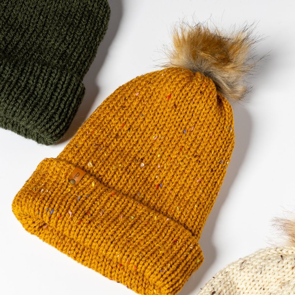 Knit toque - Picture 3 of 8